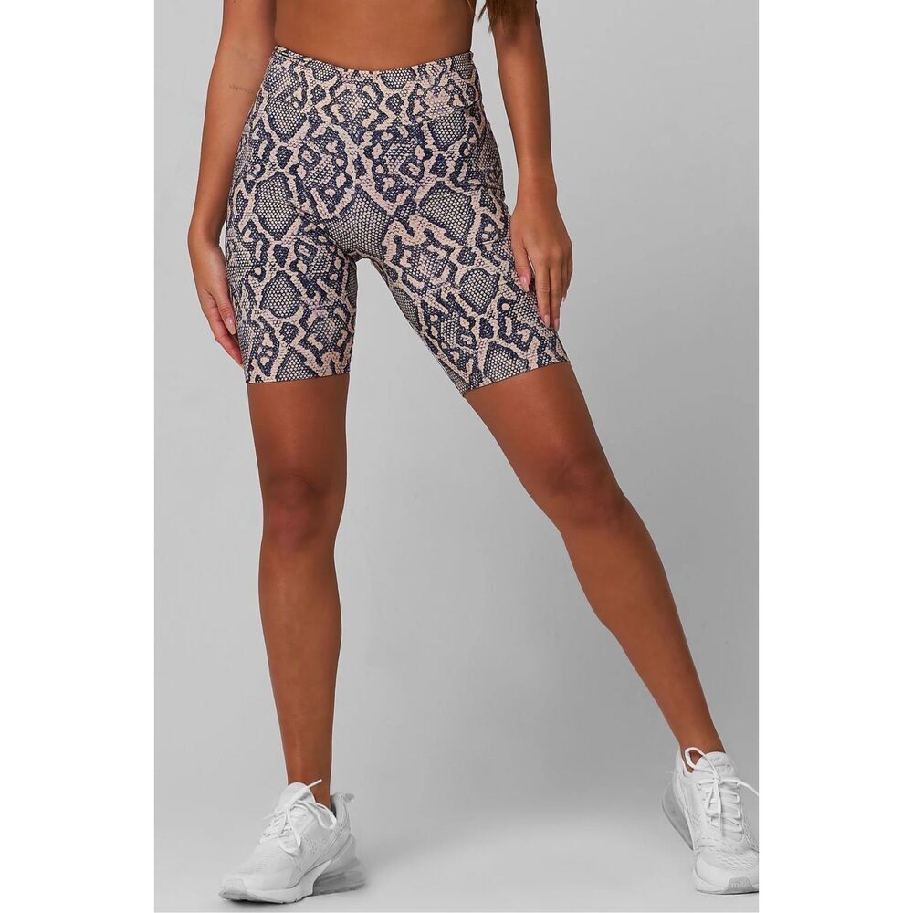 Lici Fit Workout Set Size M/L In Python Scrunch B… - image 4